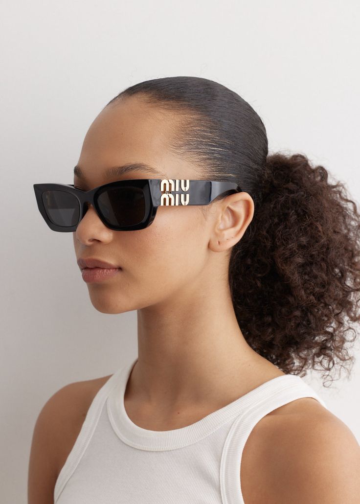🕶️ Lentes Miu Miu Bold Logo – Glamour Moderno con Actitud