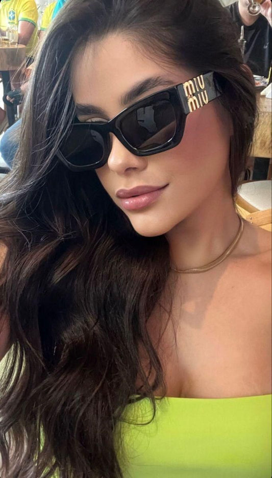 🕶️ Lentes Miu Miu Bold Logo – Glamour Moderno con Actitud