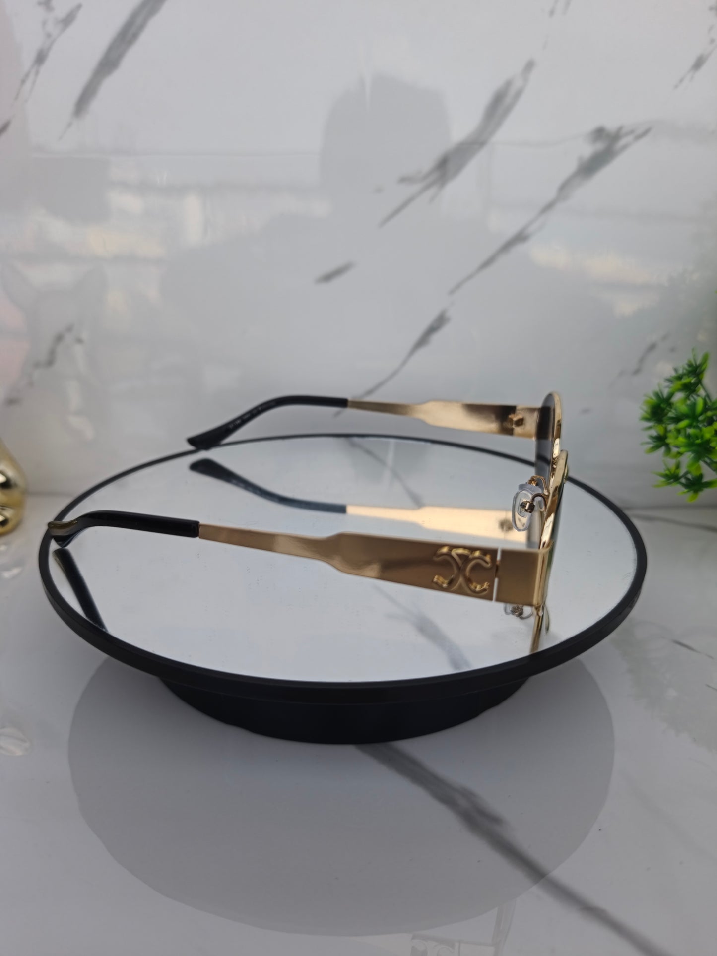 🕶️ Lentes Céline Triomphe – Sofisticación y Glamour